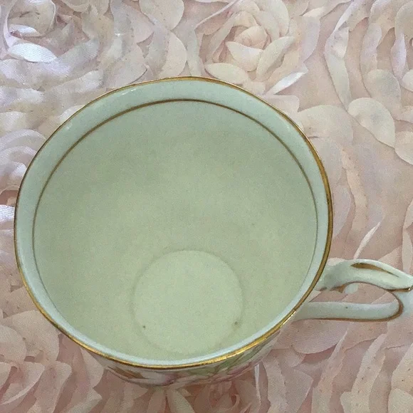 Vintage Royal Albert Bone China Footed Cup And Saucer! - Picture 6 of 10